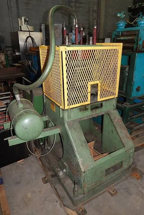 Used PNEU POWR 2P-5 Cut-Off Presses | D & D Industries #438055