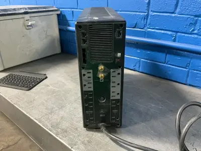 Used APC PRO 1500 Uninterruptible Power Supplies Ohio US | HGR 24 #1233371
