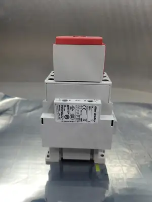 Allen Bradley 100S-C30EJ14BC GuardMaster Ser. C Safety Contactor. 4A-32