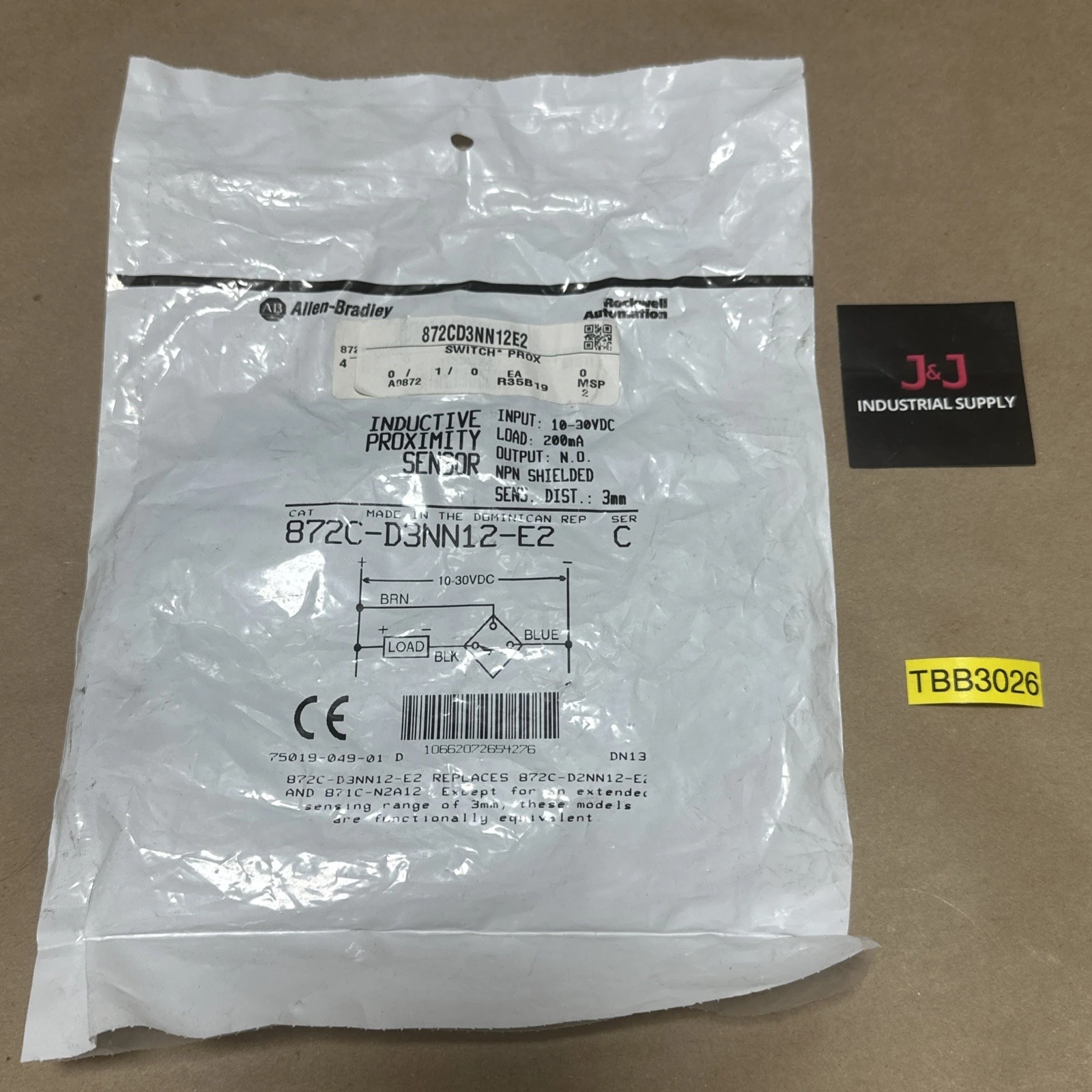 NEW Allen-Bradley 872C-D3NN12-E2 C