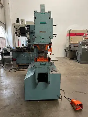 SCOTCHMAN 12012 120 Ton Hydraulic Ironworker