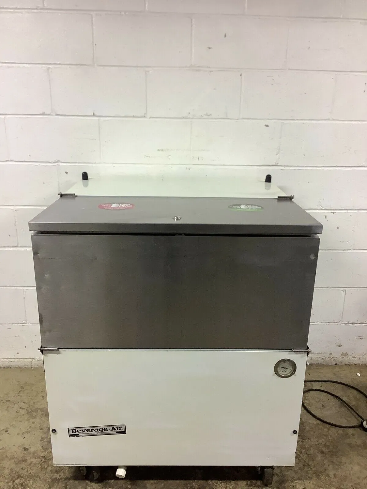 152-0371 Beverage Air SM34N Self Contained Milk Cooler
