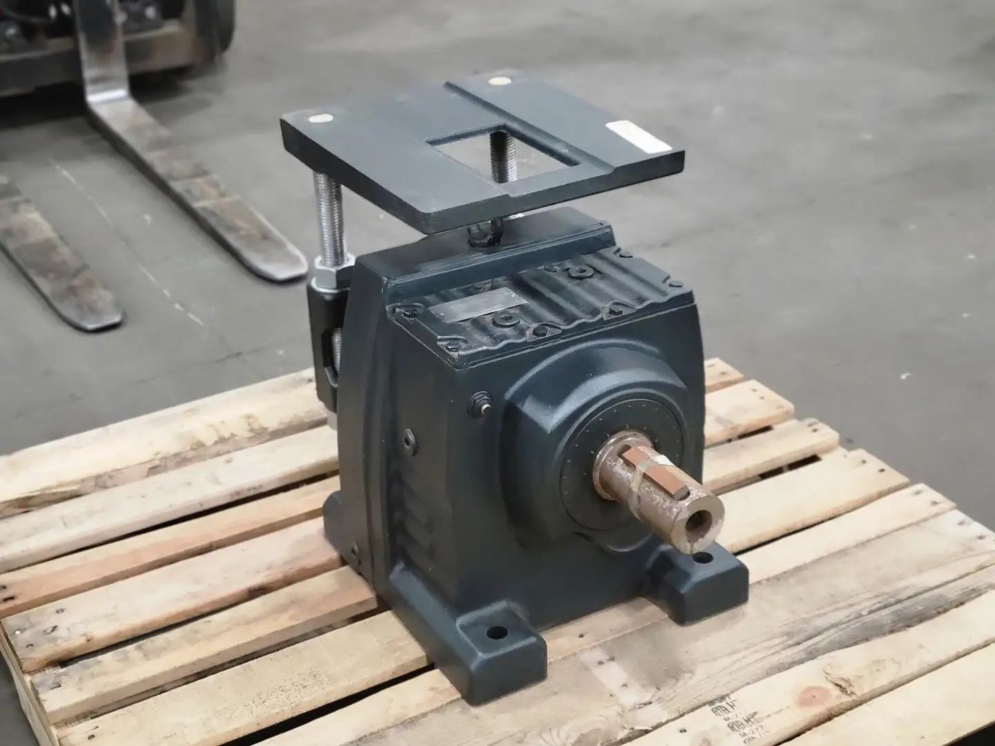 Used SEW-EURODRIVE R97 AD4/P Gearboxes British Columbia CA | Lenmark #268389