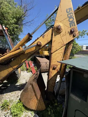 Used 1985 CASE 580 SUPER E Backhoe Loaders New York US | Proxy Equipment #1388825