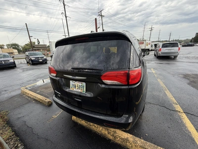 Used 2020 CHRYSLER PACIFICA VOYAGER Vans Ohio US | Miedema Asset Management Group #1577839