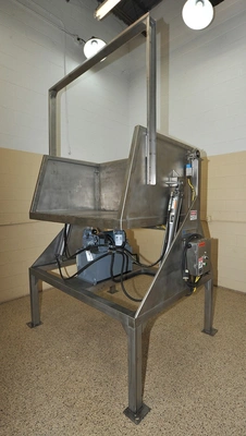 Vanmark _UNKNOWN_ Dumpers & Lifts | Envoy Equipment LLC (7)