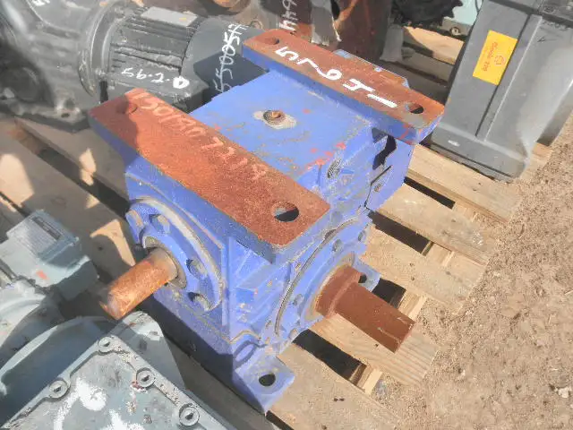 Used RENOLD WM4 Gearboxes | Power Zone Equipment #970232