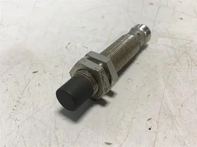 USED BALLUFF BES004N