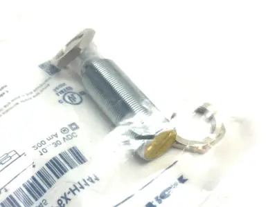 BI8U-M18M-VP6X-H1141, 1634945 | Turck BI8U-M18M-VP6X-H1141 Inductive Proximity Switch Extended Distance 1634945 - New