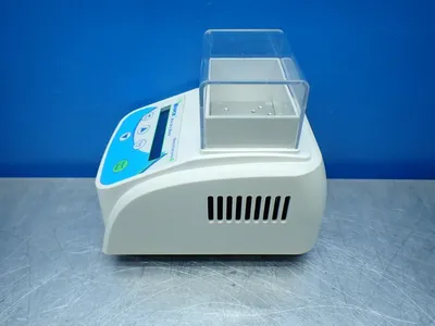 New | in-Stock BENCHMARK SCIENTIFIC BSH301 Baths / Circulators Ohio US | HGR 24 #755276