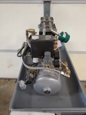 USED DURR TECHNIK GBWB-062K(M) 192-15 Oil-Free Compact Piston Compressor System