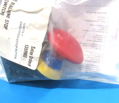 NEW SCHMERSAL 103014713 PUSHBUTTON NDRZ50BL/RT/557-2905-1