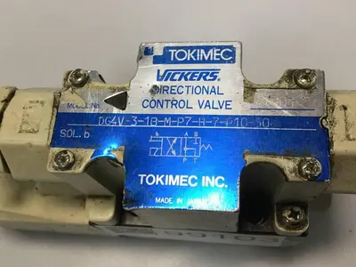 USED TOKIMEC VICKERS DG4V-3-1B-M-P7-H-7-P10-50