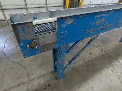 New London Engineering 8"x 20' Plastic Roller Belt Accumulating Conveyor 30 FPM