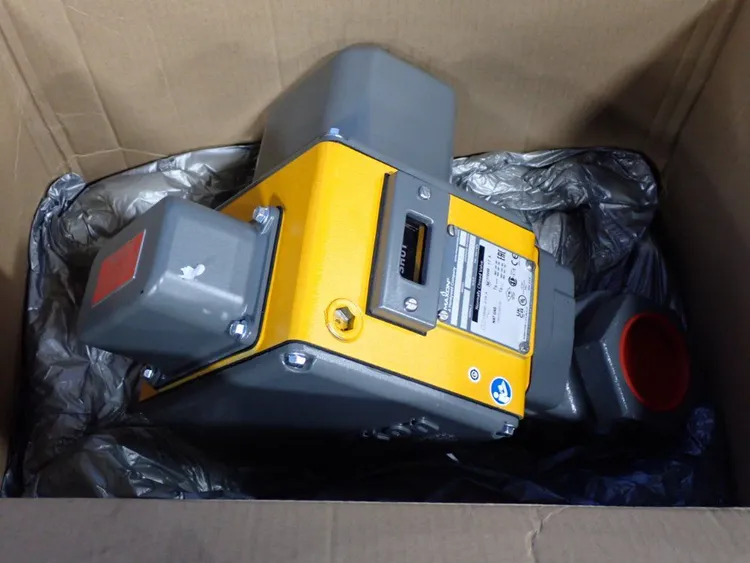 Used MAXON 250SMA11AA11BB22A0 Pumps Ohio US | HGR 24 #727892