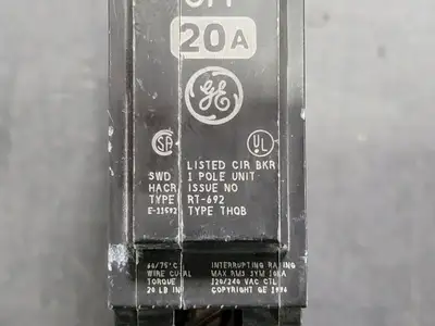 Used GENERAL ELECTRIC THQB120 Switchgears British Columbia CA | Lenmark #241527