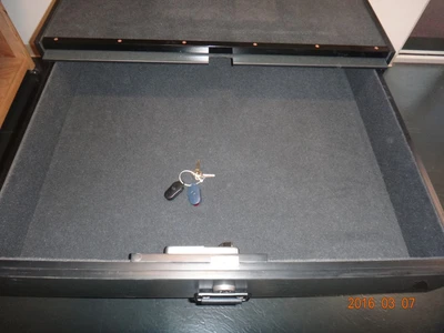 SUV Tuckerbox Locking Storage Box 44x36x12.5