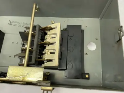 USED WESTINGHOUSE FUSIBLE PLUG-IN SWITCH UNIT TAP-362 60A 3-PHASE