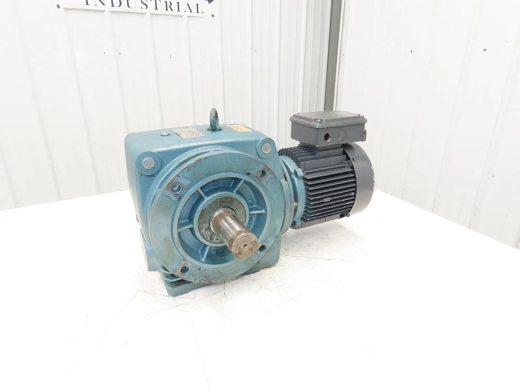 Sew SF72DT90L4 Worm Gearbox 114:1 Reducer 15RPM 2Hp 230/460V 3Ph 1-3/4" Shaft