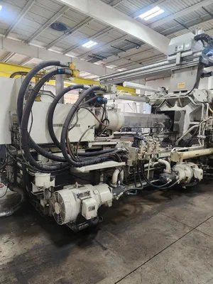 2004 TOSHIBA ISGT950WV21-81AT Horizontal Plastic Injection Molding Machines | JYC MACHINERY (4)
