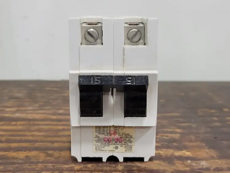 Used FEDERAL PIONEER NA215 Switchgears British Columbia CA | Lenmark #242211