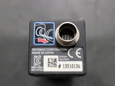 NEW KEYENCE CV-200M CCD