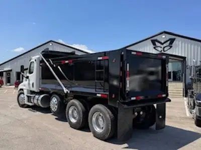 Used 2018 FREIGHTLINER CASCADIA CA125DC Dump trucks Texas US | MCO Truck & Equipment #1513779
