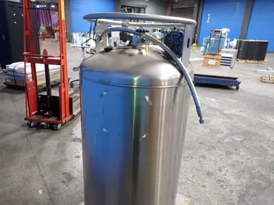 USED 1999 DURACYL 265 MP
