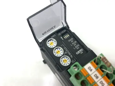 Used KEYENCE CC-Link Communication Unit, 1 to 64 Station Number Settings PLC Processors Michigan US | Maverick Industrial Sales #1389315