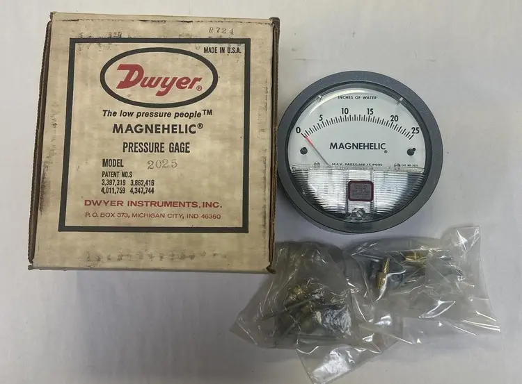 New | in-Stock DWYER 2025 Universal Pressure Meters Ohio US | Surplus Asset Holdings #1237920