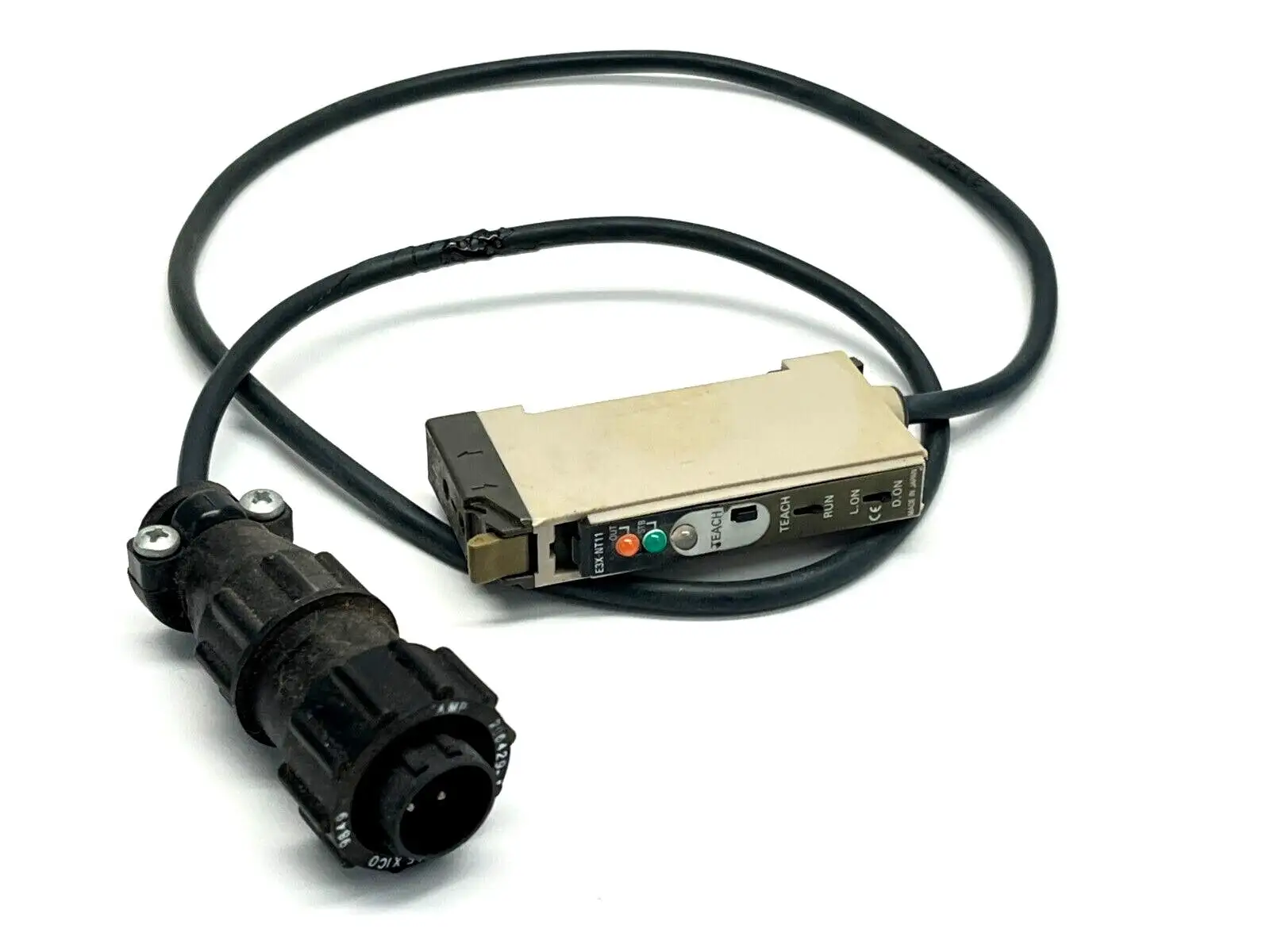 E3X-NT11 | Omron  Photoelectric Sensor w/ AMP 206429-1 Plug and Clamp NO COVER - Used