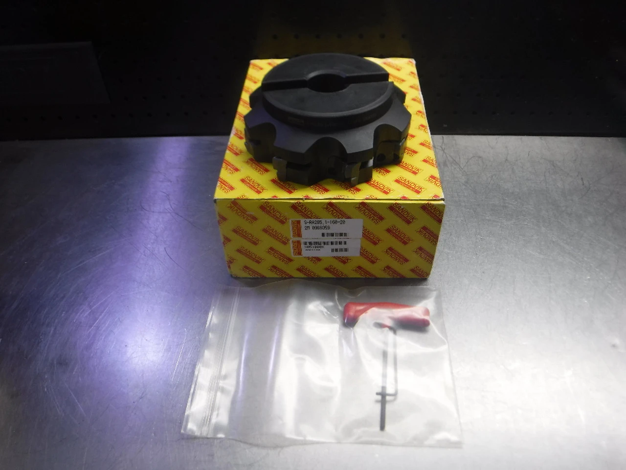 Sandvik 160mm Indexable Facemill 1.5" Arbor S-RA285.1-160-20 (LOC3328B)