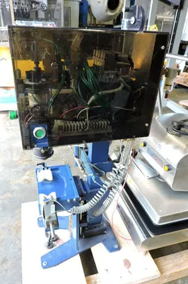 USED NE MACHINERY SEMI AUTO CAPPER NEBTCT