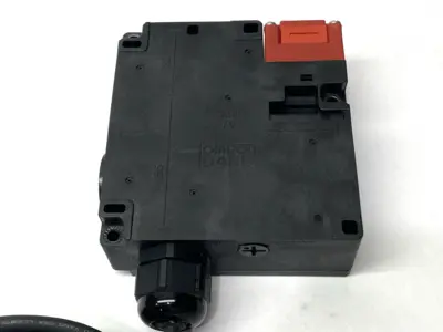 USED OMRON D4NL-1HFG-B