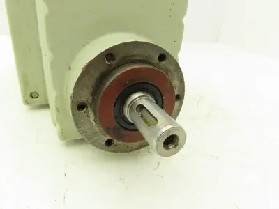 Lenze DERAXX 071-32 Inline Gear Motor 7.18:1 Reducer .37kw 277/480V GST04-1MVCR