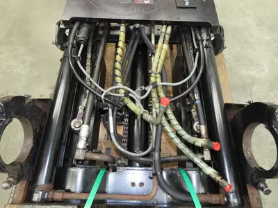 Toyota 7FBCU25 Electric Forklift Mast 3-Stage 189" Lift Sideshift Class II
