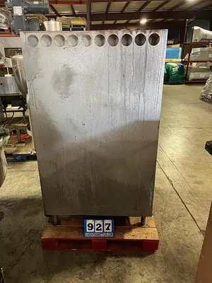 USED CLEVELAND RANGE #36GMK66200 TWIN 6 GAL.