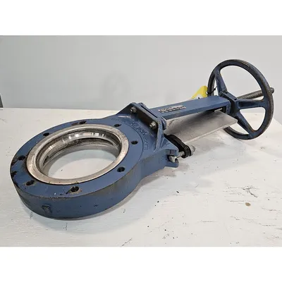 USED DEZURIK B24