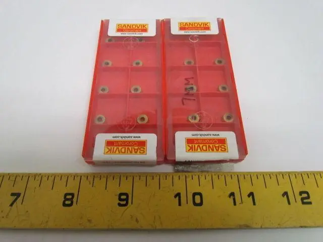 Sandvik Coromant R300-0724E-PM 1025 Carbide Insert Grade 1025 18 pcs