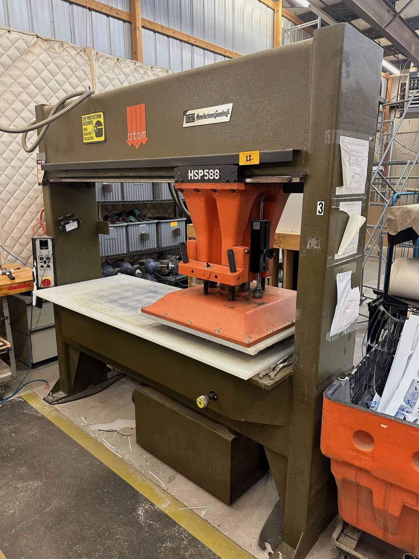30 TON ATOM MANUFACTURES SUPPLIES "HSP588/10” TRAVELING -HEAD HYDRAULIC DIE CUTTING CLICKER PRESS
