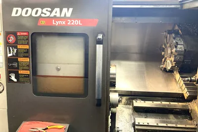 2008 DOOSAN LYNX 220LC CNC Lathes 2-Axis | Clark Machinery Sales, LLC (2)