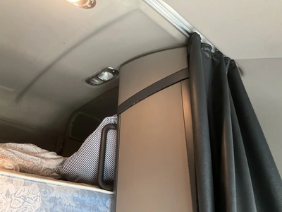USED 2016 FREIGHTLINER CASDCADIA
