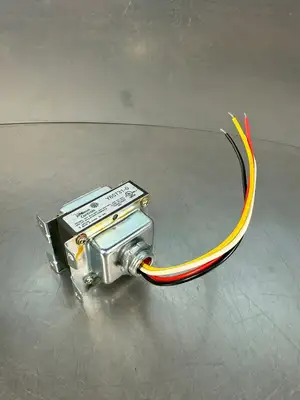 Johnson Controls Y65T31-0 Transformer J4PC159 (9.3.2)