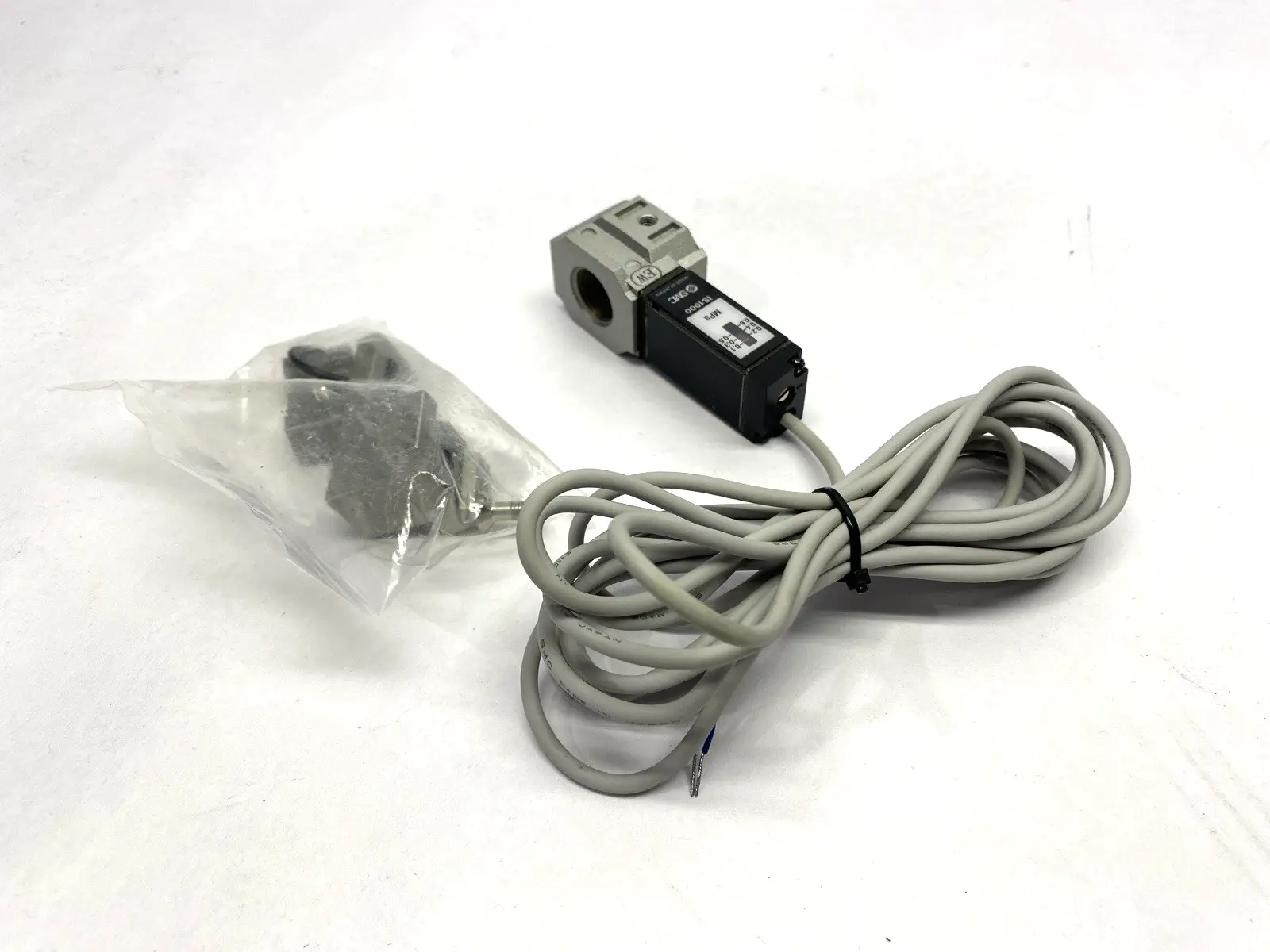 USED SMC PRESSURE SWITCH