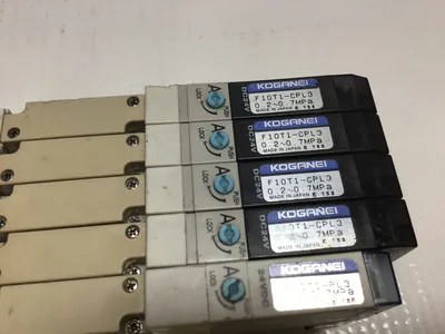 Koganei F10T1-CPL3 Manifold w/ Valves 0.2-0.7MPa 24VDC