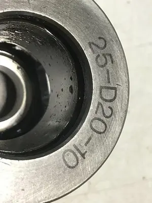 USED VICKERS 25-D20-10