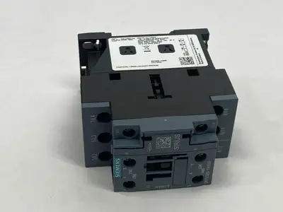 3RT2325-1AB00 | Siemens  SIRIUS Contactor 4-Pole 35A 400V - Used