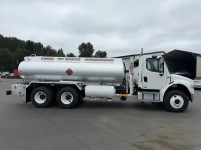 Used 2006 FREIGHTLINER M2106064 Fuel & Lube Trucks Washington US | Puget Sound Truck Sales #1546527
