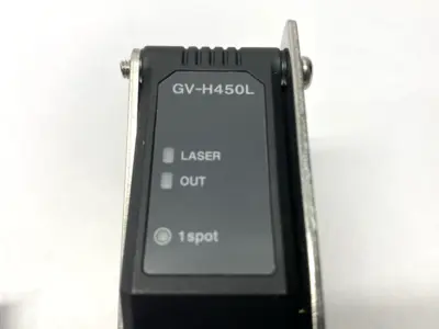 USED KEYENCE CMOS LONG-RANGE LASER SENSOR 655NM WAVELENGTH