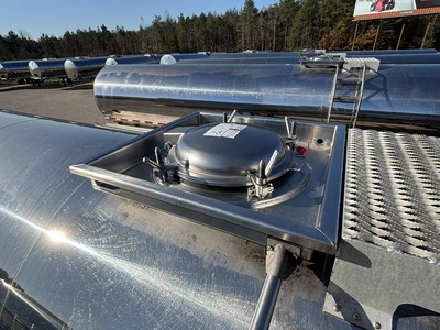 Used 2021 WALKER MILK TANKER TRAILER Liquid Supply Trailers Michigan US | Miedema Asset Management Group #1709468